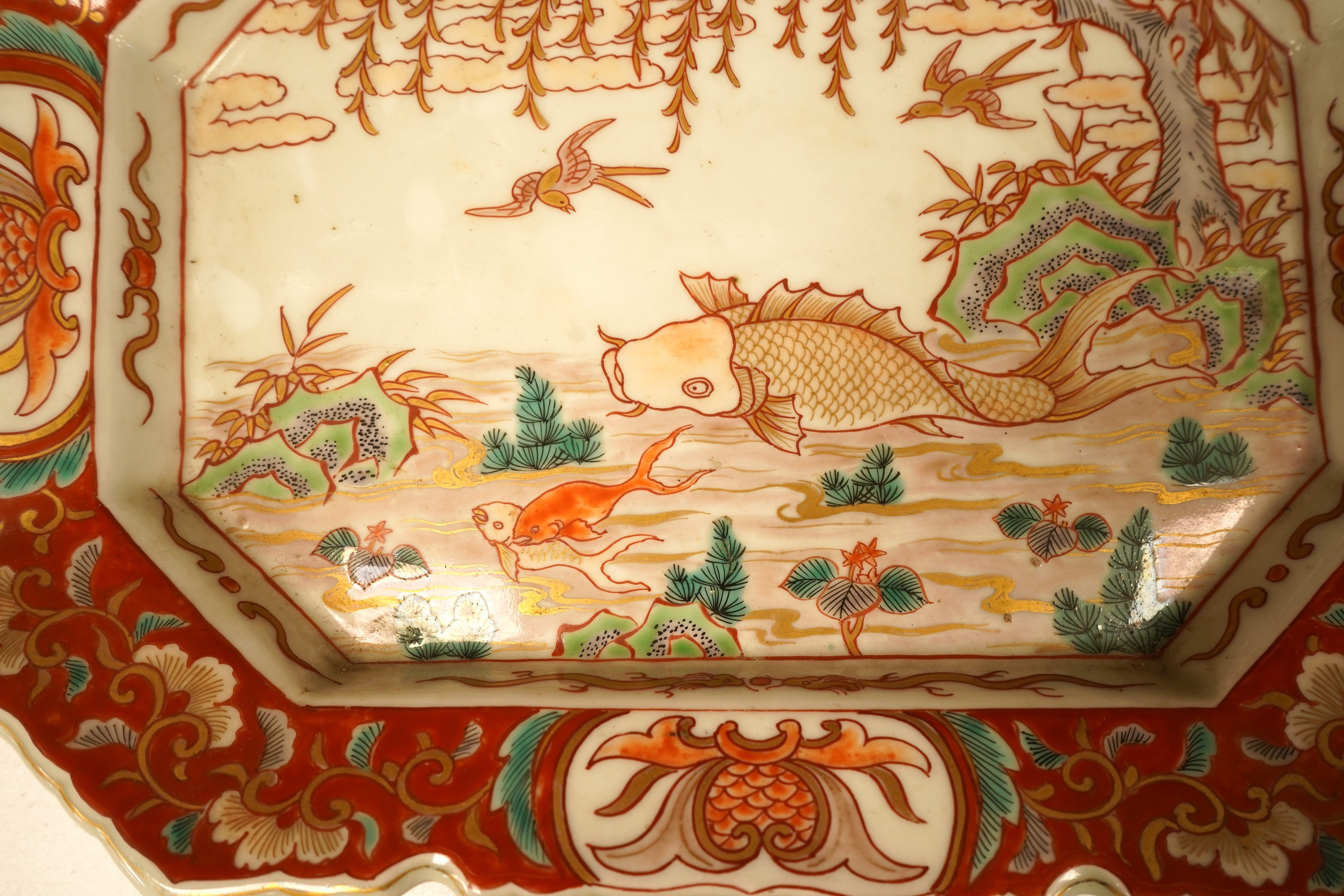 A Japanese Imari octagonal 'fish' dish, late 19th century, 32cm wide